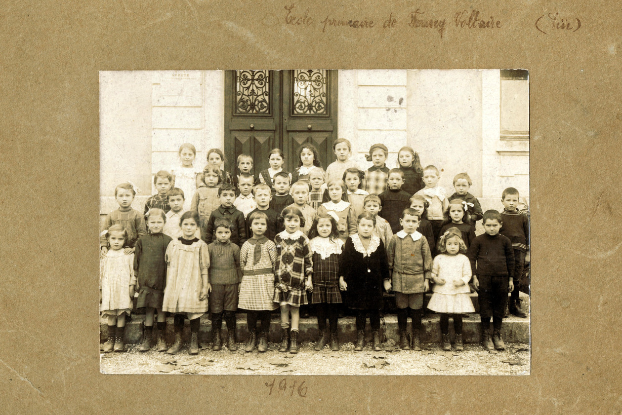 Maurice Décotte à l'école primaire en 1916 (deuxième rangée depuis le haut, deuxième en partant de la droite (offert par Freddy Sagne)